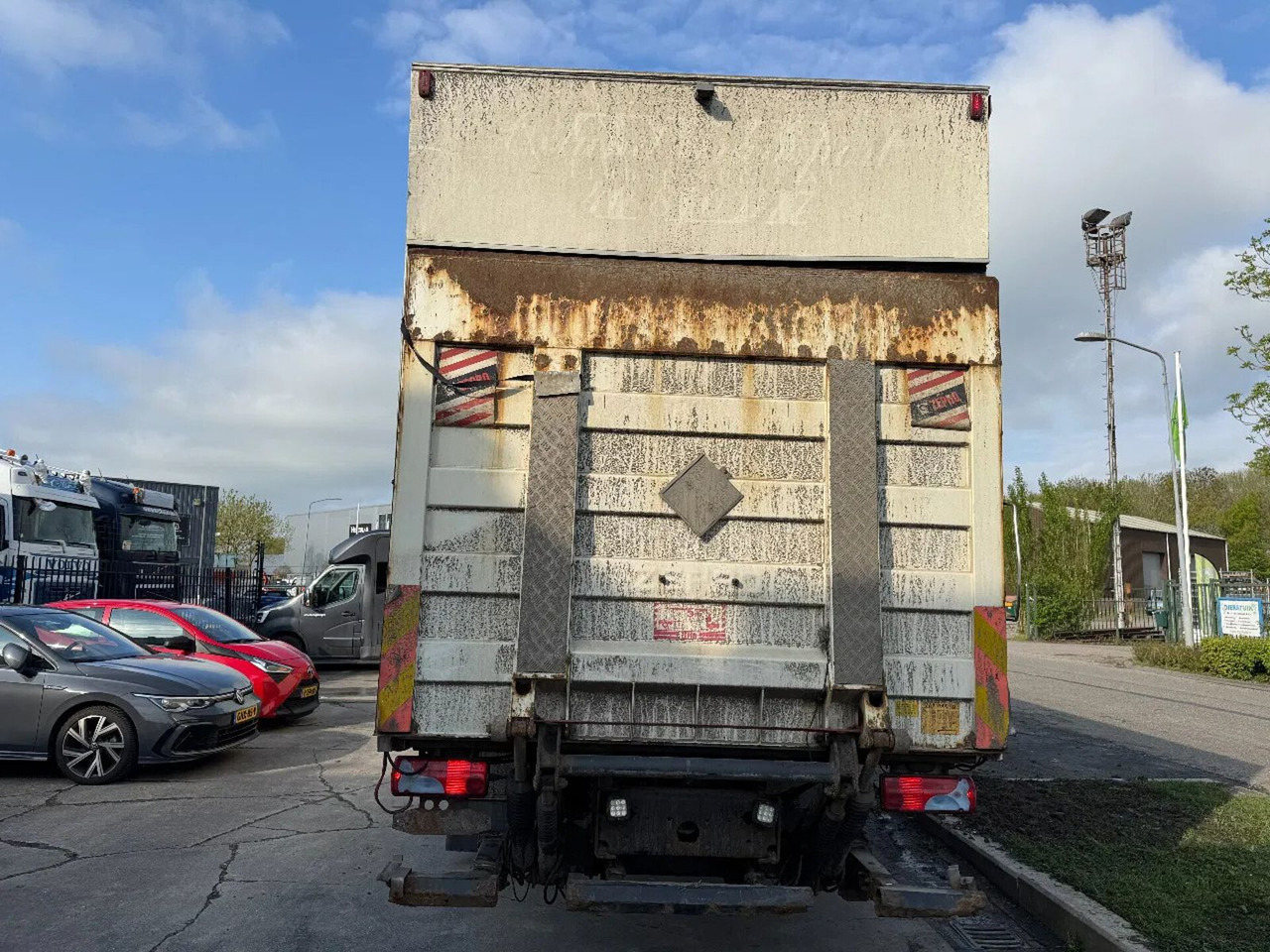 MAN TGX 26.360 6X2 - EURO 5 + ZEPRO LIFT + LIFT/STEE в лизинг MAN TGX 26.360 6X2 - EURO 5 + ZEPRO LIFT + LIFT/STEE: фото 6