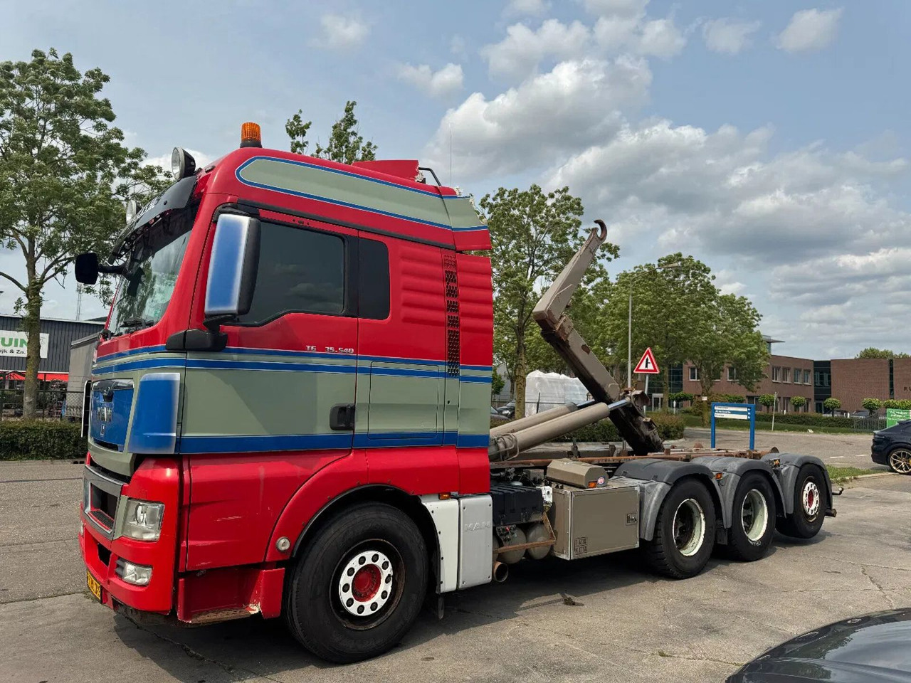 MAN TGX 35.540 - 8X4 - EURO 5 + AJK HOOK + LIFT/STEE - Крюковой мультилифт: фото 1 MAN TGX 35.540 - 8X4 - EURO 5 + AJK HOOK + LIFT/STEE - Крюковой мультилифт: фото 1