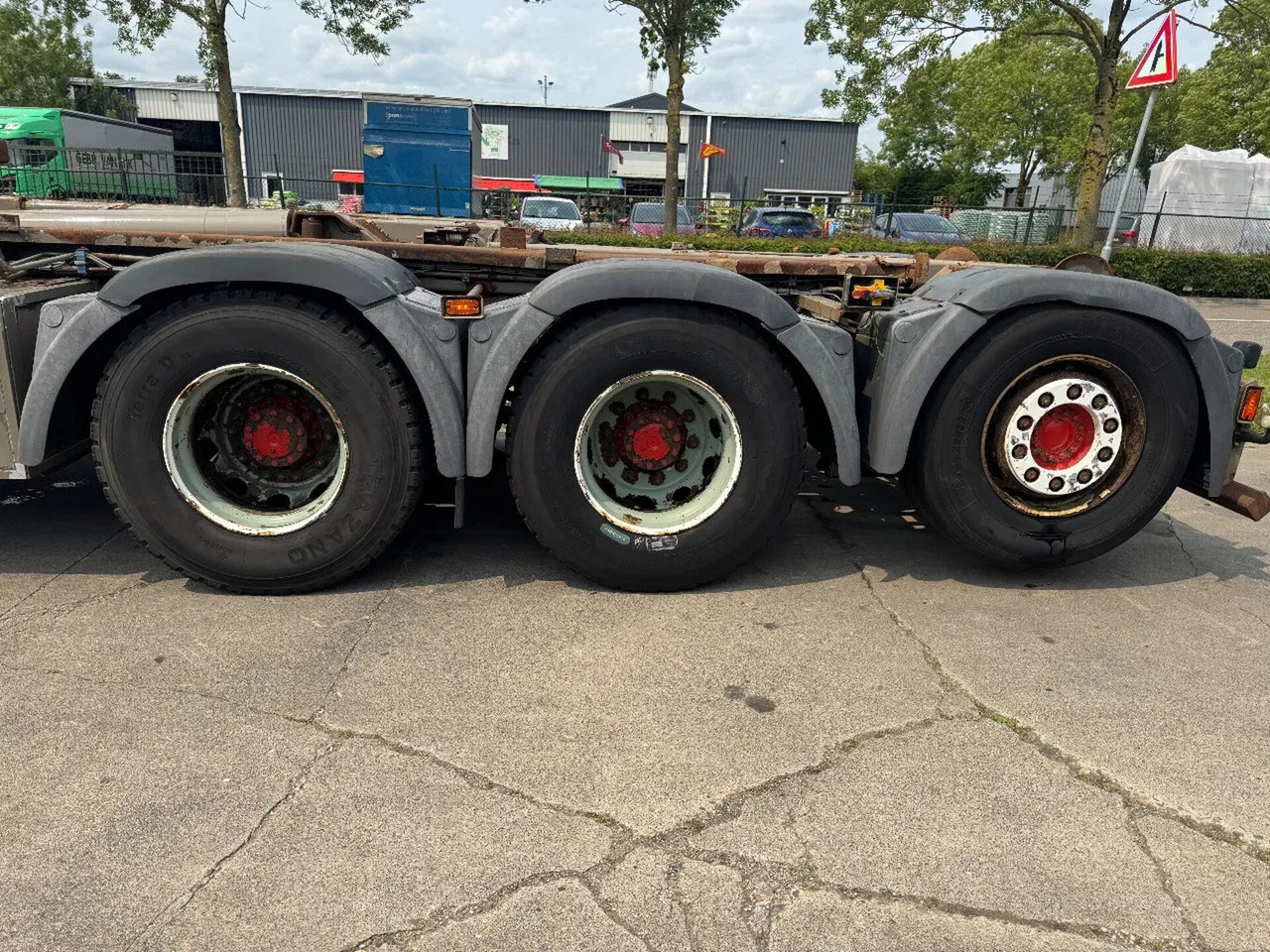 MAN TGX 35.540 - 8X4 - EURO 5 + AJK HOOK + LIFT/STEE в лизинг MAN TGX 35.540 - 8X4 - EURO 5 + AJK HOOK + LIFT/STEE: фото 12