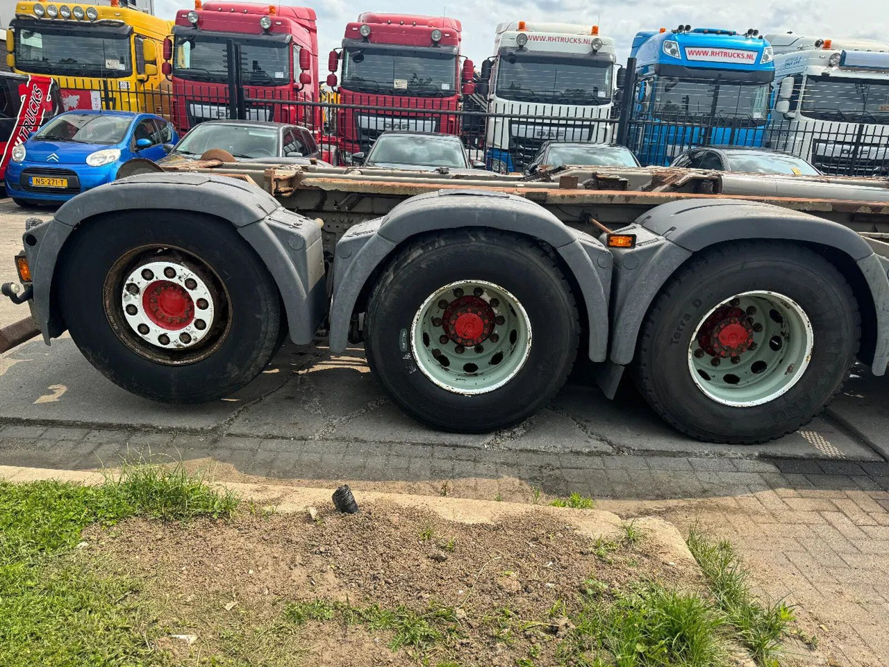 MAN TGX 35.540 - 8X4 - EURO 5 + AJK HOOK + LIFT/STEE в лизинг MAN TGX 35.540 - 8X4 - EURO 5 + AJK HOOK + LIFT/STEE: фото 13