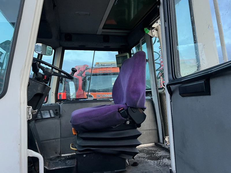 Терминальный тягач Mafi MT25T131C 4X2 *GEARBOX DON'T GO IN REVERSE* MT25T131C: фото 10