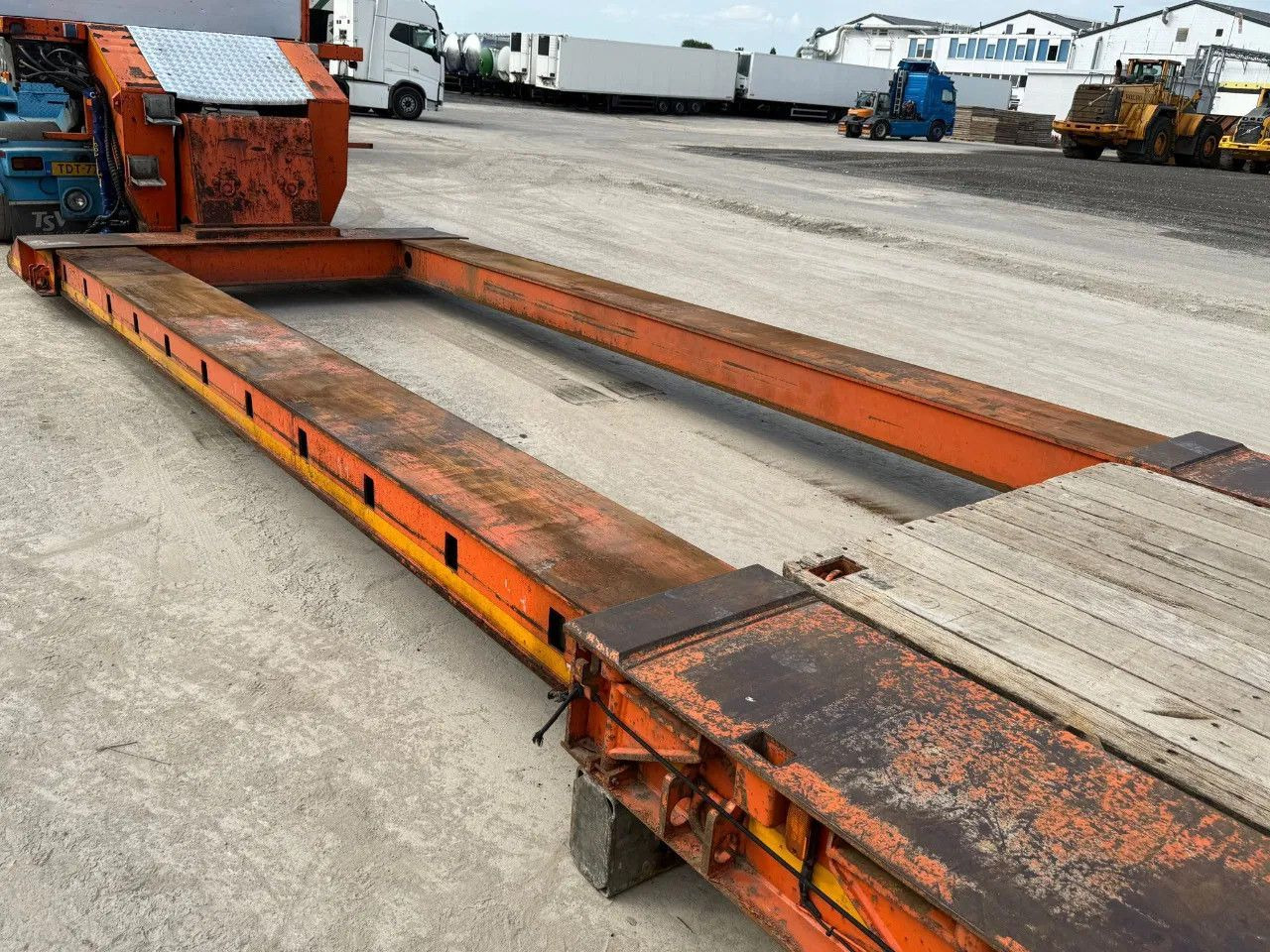 Nooteboom EURO-59-03 P 5,3 METER EXTANDABLE 3X STEERING - Низкорамный полуприцеп: фото 4 Nooteboom EURO-59-03 P 5,3 METER EXTANDABLE 3X STEERING - Низкорамный полуприцеп: фото 4