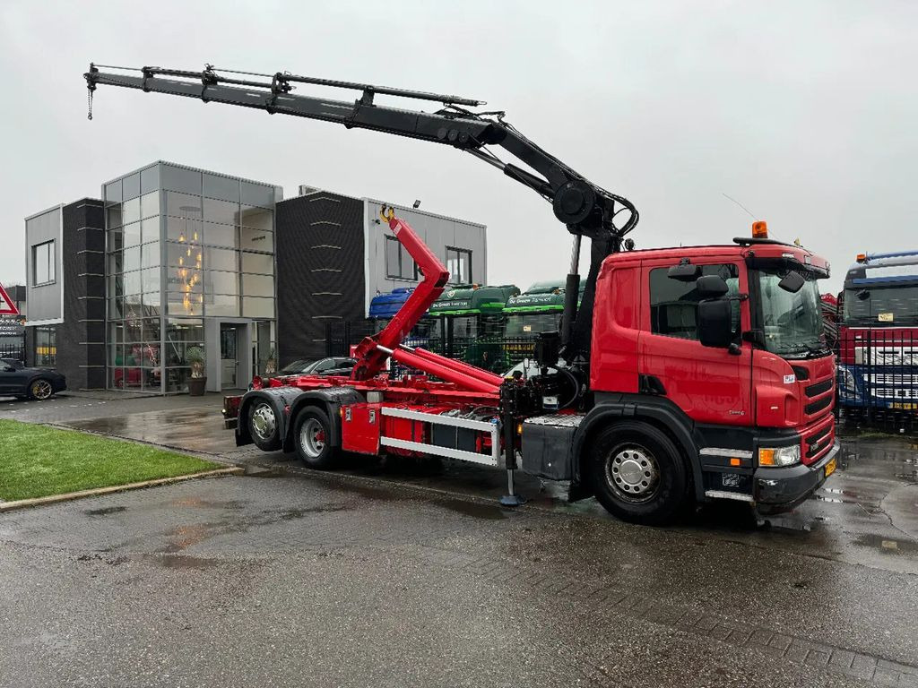 Scania P320 6X2 HIAB 20T + HIAB 144 E4 - Крюковой мультилифт, Автоманипулятор: фото 1 Scania P320 6X2 HIAB 20T + HIAB 144 E4 - Крюковой мультилифт, Автоманипулятор: фото 1