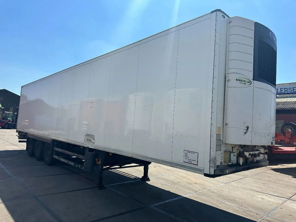 Schmitz Cargobull PRICES FROM €7450 TO €8950,- 4 - Полуприцеп-рефрижератор: фото 3 Schmitz Cargobull PRICES FROM €7450 TO €8950,- 4 - Полуприцеп-рефрижератор: фото 3