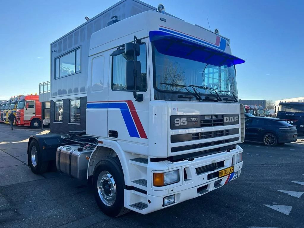 DAF 95.400 4X2 RESTORED/RESTAURIERT/GERESTAUREERD - Тягач: фото 1 DAF 95.400 4X2 RESTORED/RESTAURIERT/GERESTAUREERD - Тягач: фото 1