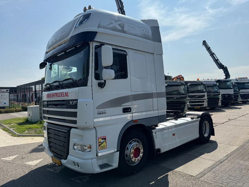 DAF XF 105.510 4X2 SKIRTS ADR RETARDER STANDKLIMA - Тягач: фото 1 DAF XF 105.510 4X2 SKIRTS ADR RETARDER STANDKLIMA - Тягач: фото 1