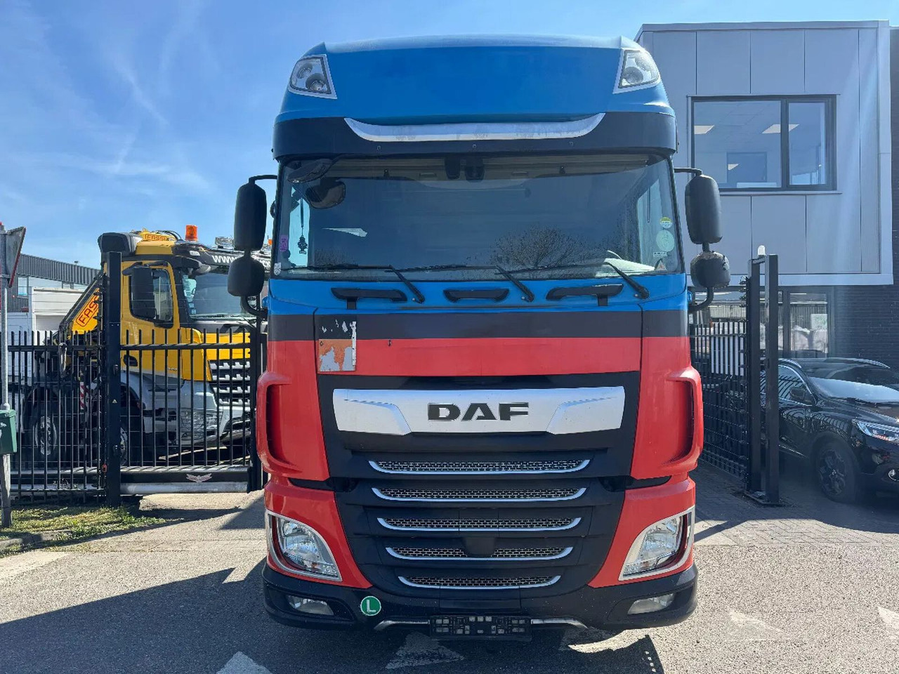 DAF XF 450 4X2 EURO 6 MEGA - Тягач: фото 2 DAF XF 450 4X2 EURO 6 MEGA - Тягач: фото 2