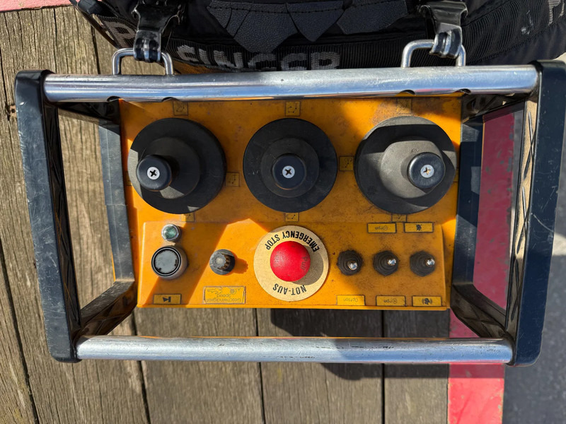 MAN 33.463 33-463 8x4 met 62 effer kraan 6x uitschuifbaar в лизинг MAN 33.463 33-463 8x4 met 62 effer kraan 6x uitschuifbaar: фото 6 MAN 33.463 33-463 8x4 met 62 effer kraan 6x uitschuifbaar в лизинг MAN 33.463 33-463 8x4 met 62 effer kraan 6x uitschuifbaar: фото 6