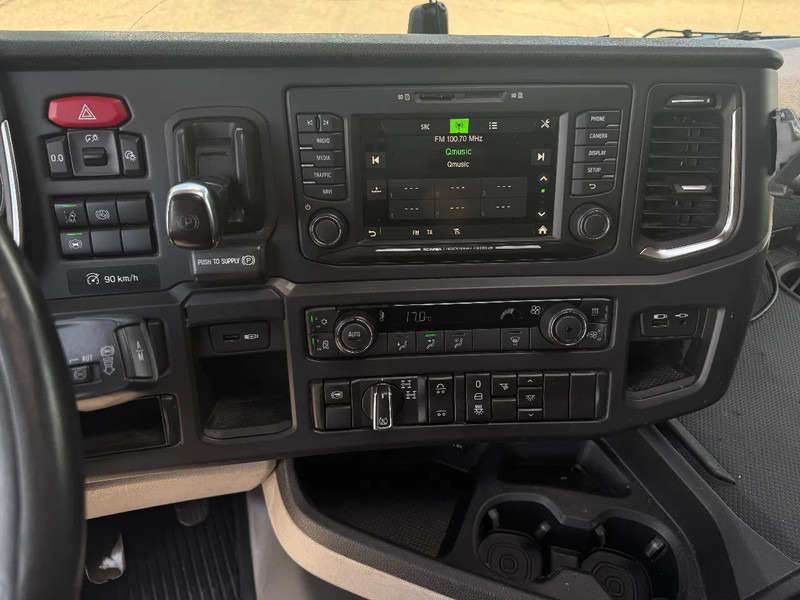 Тягач Scania R520 V8 NGS 6X4 EURO 6: фото 13 Тягач Scania R520 V8 NGS 6X4 EURO 6: фото 13