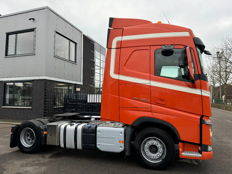 Volvo FH 460 4X2 EURO 6 PARK COOL TÜV TILL 10-2025 - Тягач: фото 4 Volvo FH 460 4X2 EURO 6 PARK COOL TÜV TILL 10-2025 - Тягач: фото 4