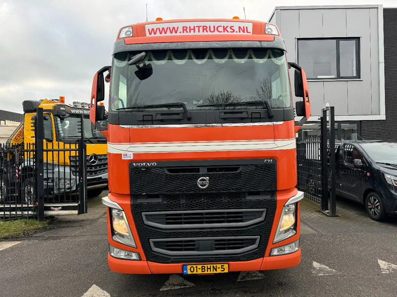 Volvo FH 460 4X2 EURO 6 PARK COOL TÜV TILL 10-2025 - Тягач: фото 2 Volvo FH 460 4X2 EURO 6 PARK COOL TÜV TILL 10-2025 - Тягач: фото 2