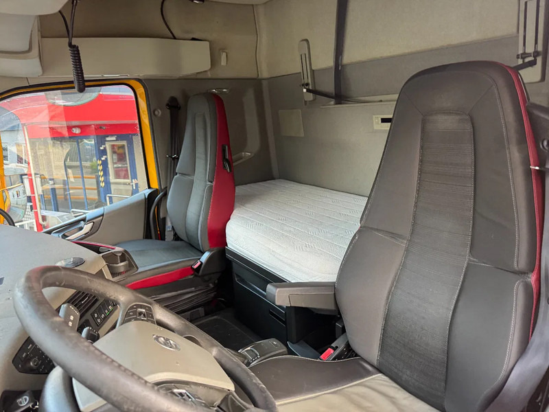 Тягач Volvo FH 460 4X2 EURO 6 SKIRTS VEB I PARK COOL: фото 10