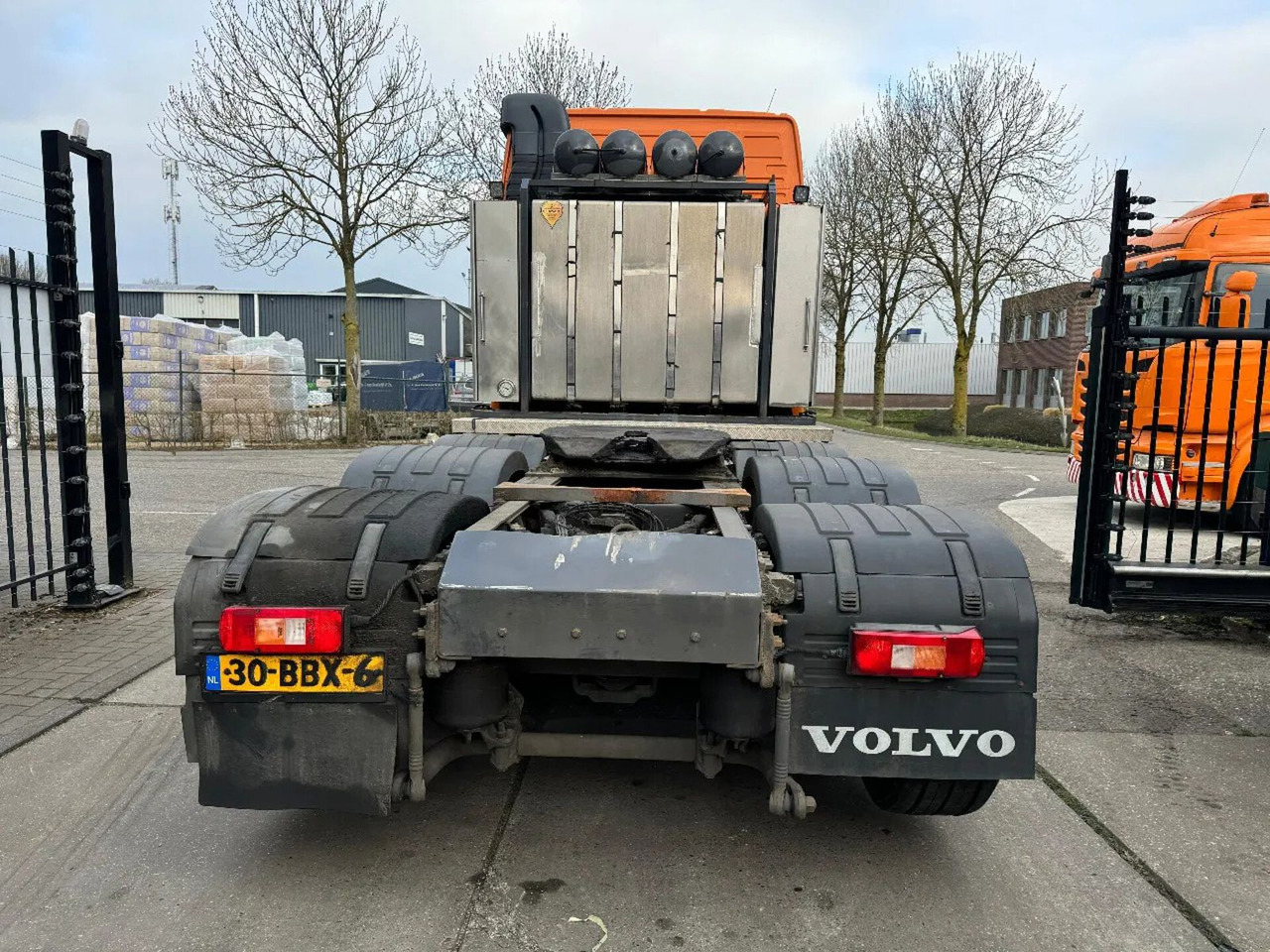 Volvo FH 500 8X2 - EURO 5 + LIFT/STEERING AXLE + TÜV 0 - Тягач: фото 5 Volvo FH 500 8X2 - EURO 5 + LIFT/STEERING AXLE + TÜV 0 - Тягач: фото 5