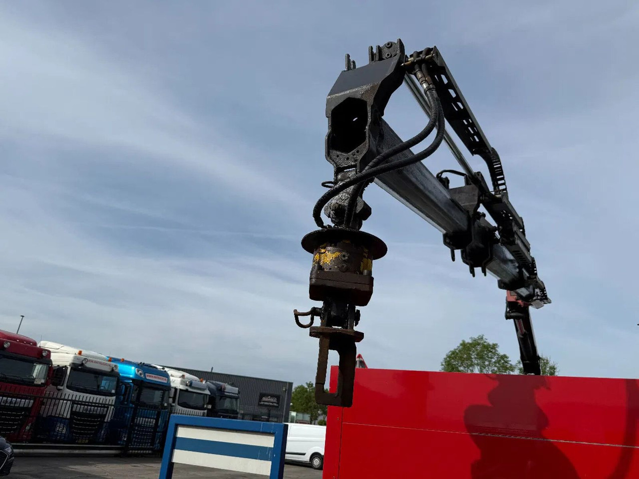 Volvo FH 600 - 6X2 - EURO 5 + HMF 2420 K5 + REMOTE в лизинг Volvo FH 600 - 6X2 - EURO 5 + HMF 2420 K5 + REMOTE: фото 9