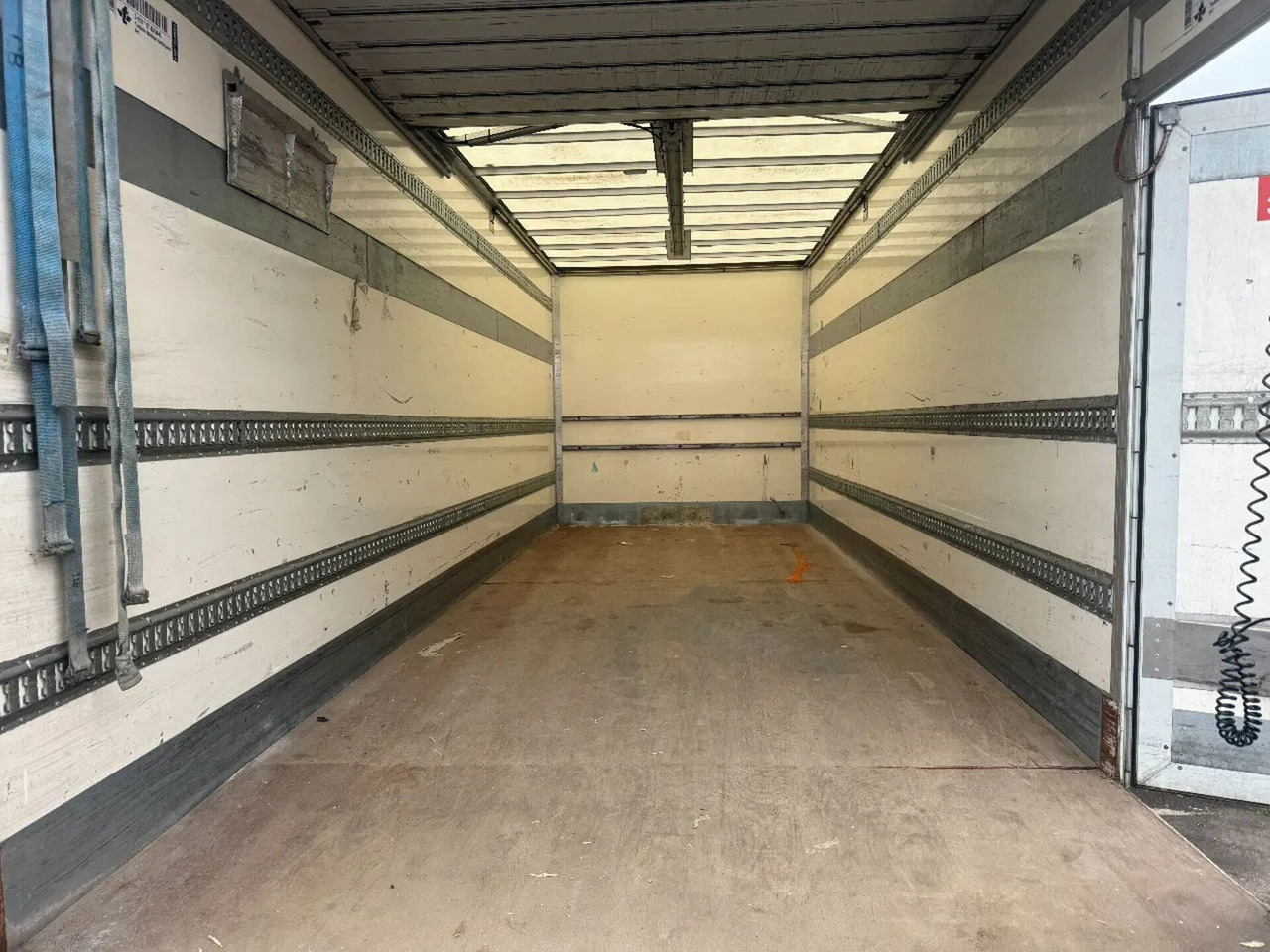 Volvo FL 250 4X2 EURO 6 CARGO LOCK + DHOLLANDIA LIFT T в лизинг Volvo FL 250 4X2 EURO 6 CARGO LOCK + DHOLLANDIA LIFT T: фото 15