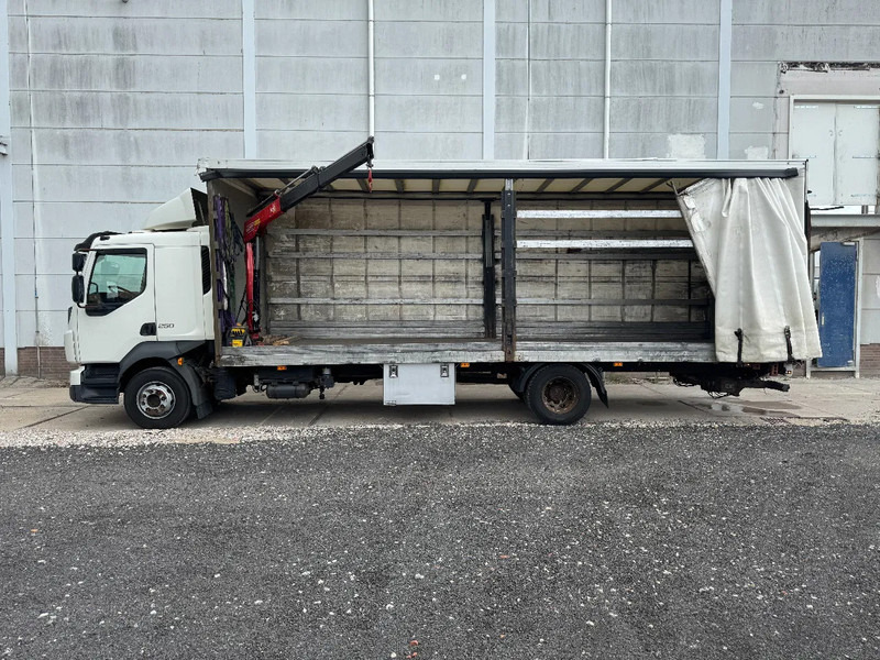 Volvo FL 250 4X2 EURO 6 + FASSI MICRO M25A.12 - Тентованный грузовик, Автоманипулятор: фото 2 Volvo FL 250 4X2 EURO 6 + FASSI MICRO M25A.12 - Тентованный грузовик, Автоманипулятор: фото 2
