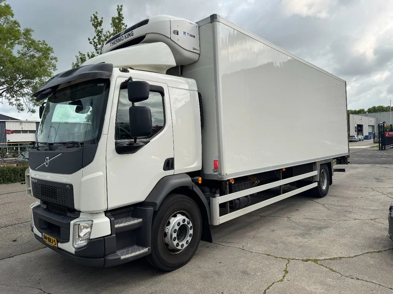 Volvo FL 250 4X2 EURO 6 THERMO KING TÜV TILL 03-2026 - Рефрижератор: фото 3 Volvo FL 250 4X2 EURO 6 THERMO KING TÜV TILL 03-2026 - Рефрижератор: фото 3