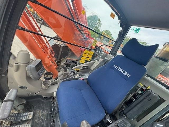 Гусеничный экскаватор HITACHI ZX 225USLC-3: фото 11