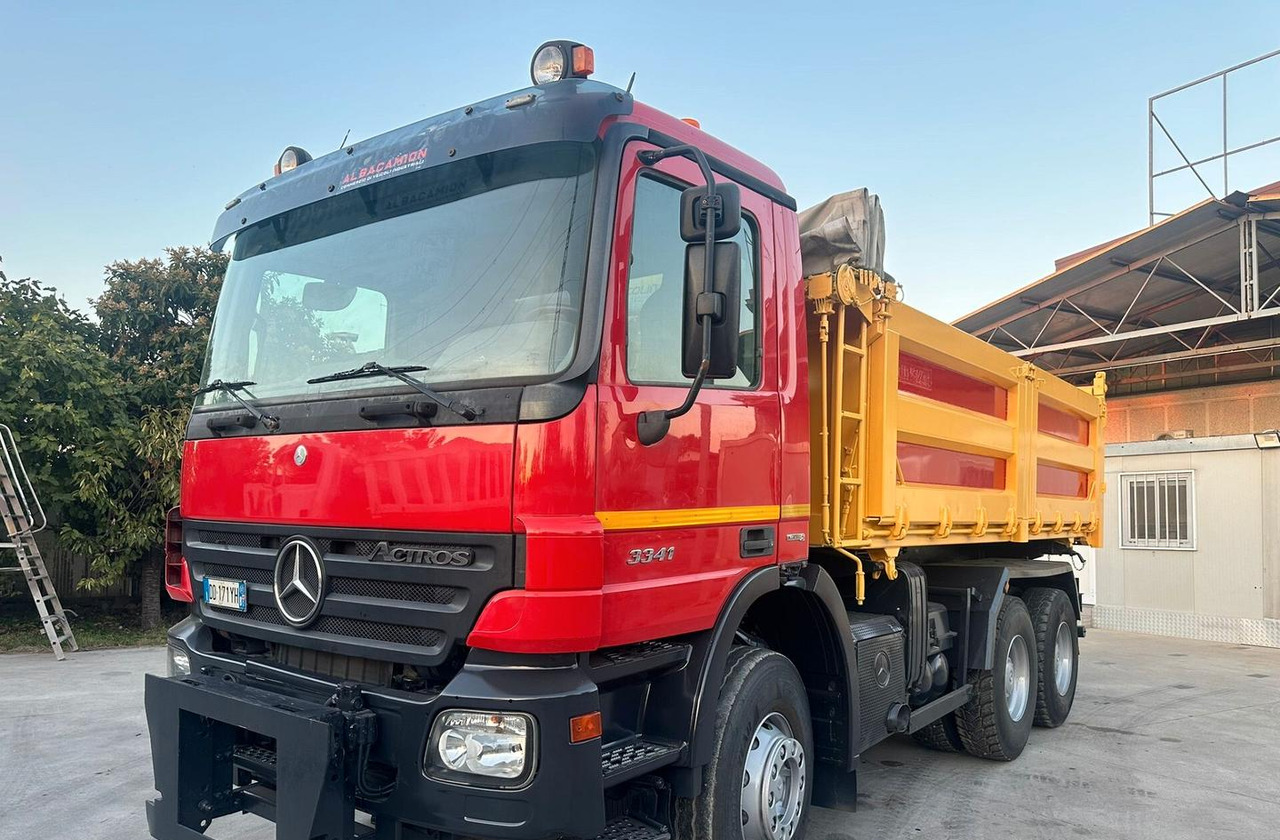 Mercedes 3 assi ribaltabile euro 5 - Самосвал: фото 5 Mercedes 3 assi ribaltabile euro 5 - Самосвал: фото 5