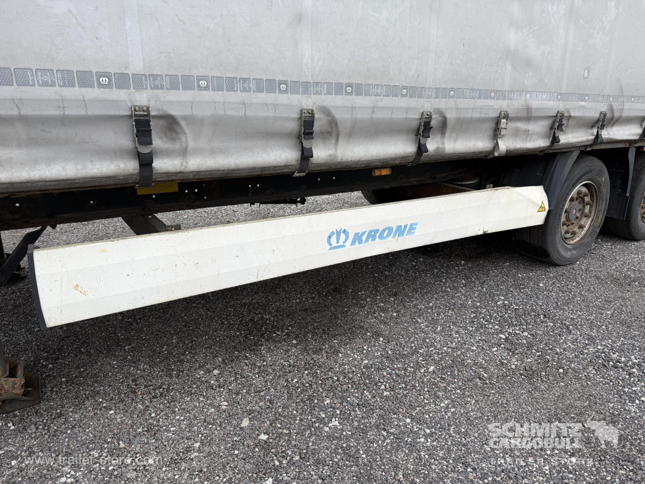 KRONE Curtainsider Mega - Тентованный полуприцеп: фото 2 KRONE Curtainsider Mega - Тентованный полуприцеп: фото 2
