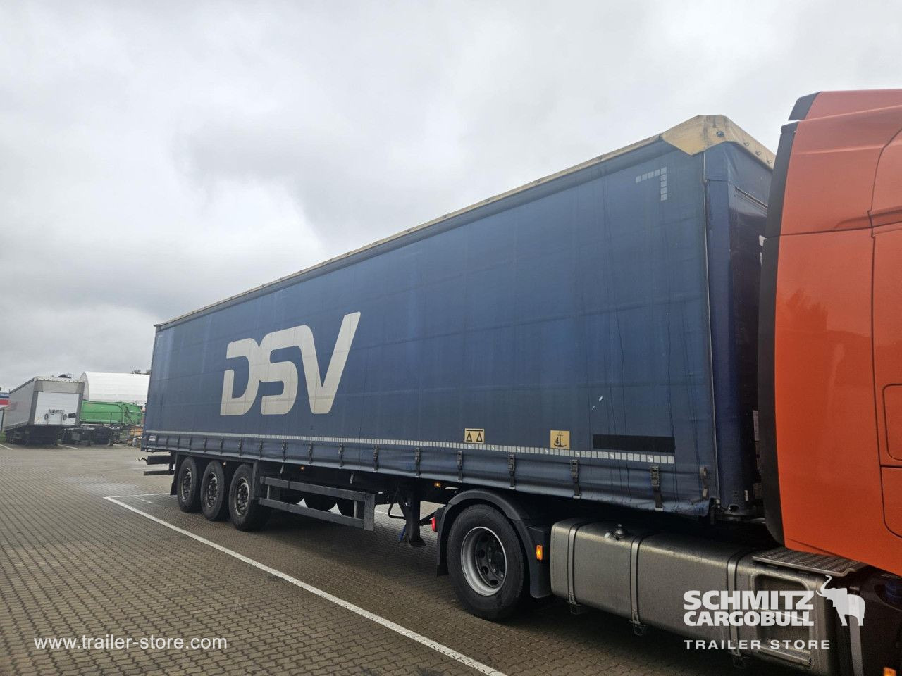 SCHMITZ Curtainsider Standard - Тентованный полуприцеп: фото 4 SCHMITZ Curtainsider Standard - Тентованный полуприцеп: фото 4