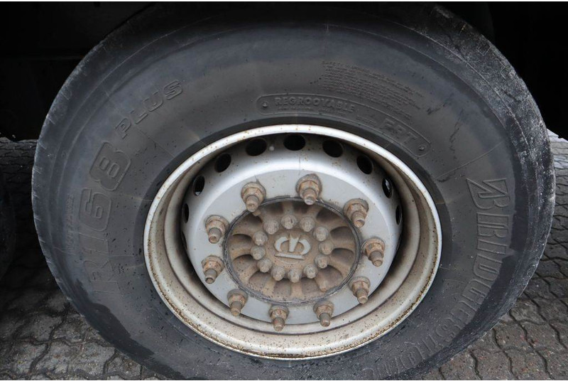 Krone 3 axle curtainside trailer - Тентованный полуприцеп: фото 4 Krone 3 axle curtainside trailer - Тентованный полуприцеп: фото 4