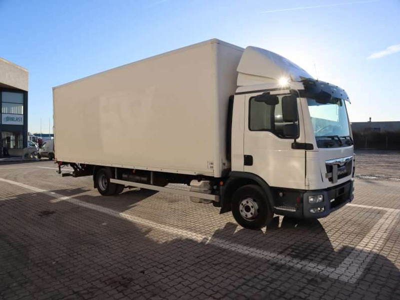 MAN TGL 12.180 EURO 6 - Грузовик с закрытым кузовом: фото 2 MAN TGL 12.180 EURO 6 - Грузовик с закрытым кузовом: фото 2