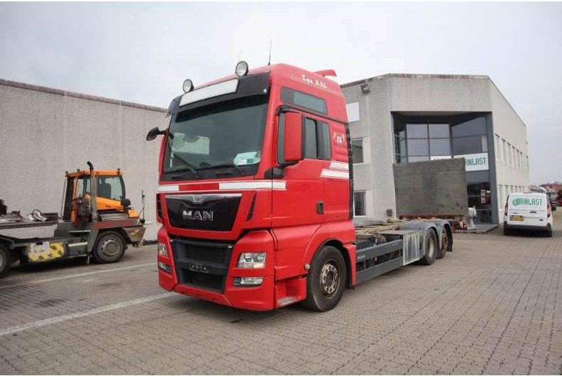 MAN TGX 26.440 EURO 6 - Грузовик-контейнеровоз/ Сменный кузов: фото 1 MAN TGX 26.440 EURO 6 - Грузовик-контейнеровоз/ Сменный кузов: фото 1