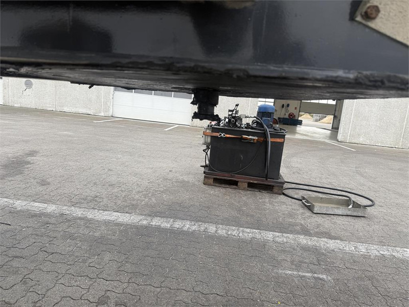 Самосвальный полуприцеп MTDK 37 m³: фото 8 Самосвальный полуприцеп MTDK 37 m³: фото 8