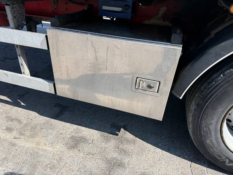 Полуприцеп с подвижным полом MTDK Walkingfloor / Schubbodenauflieger: фото 15 Полуприцеп с подвижным полом MTDK Walkingfloor / Schubbodenauflieger: фото 15