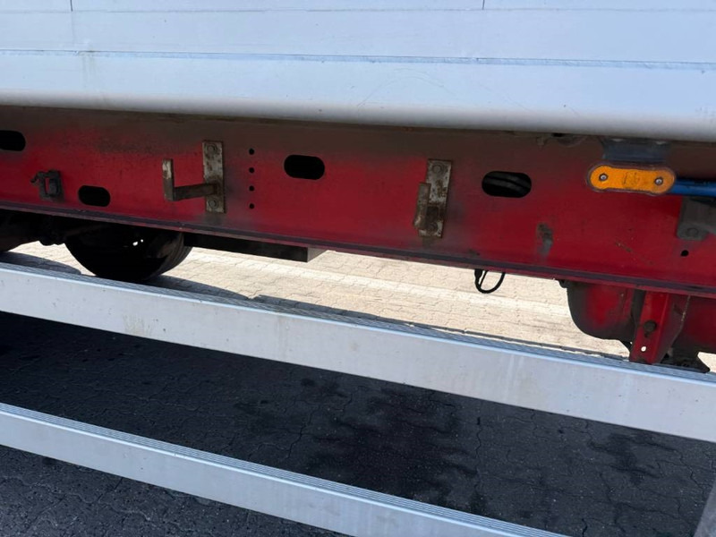 Полуприцеп с подвижным полом MTDK Walkingfloor / Schubbodenauflieger: фото 10 Полуприцеп с подвижным полом MTDK Walkingfloor / Schubbodenauflieger: фото 10