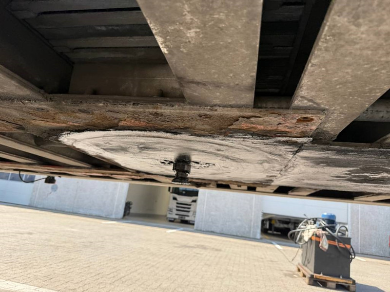 Полуприцеп с подвижным полом MTDK Walkingfloor / Schubbodenauflieger: фото 9 Полуприцеп с подвижным полом MTDK Walkingfloor / Schubbodenauflieger: фото 9