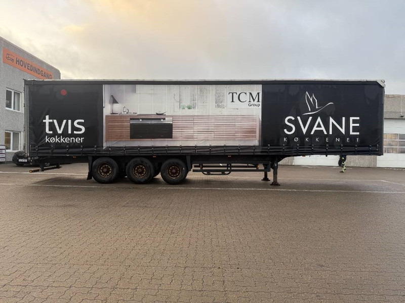 Schmitz Cargobull Curtainsider / Planenauflieger / Gardin - Тентованный полуприцеп: фото 2 Schmitz Cargobull Curtainsider / Planenauflieger / Gardin - Тентованный полуприцеп: фото 2