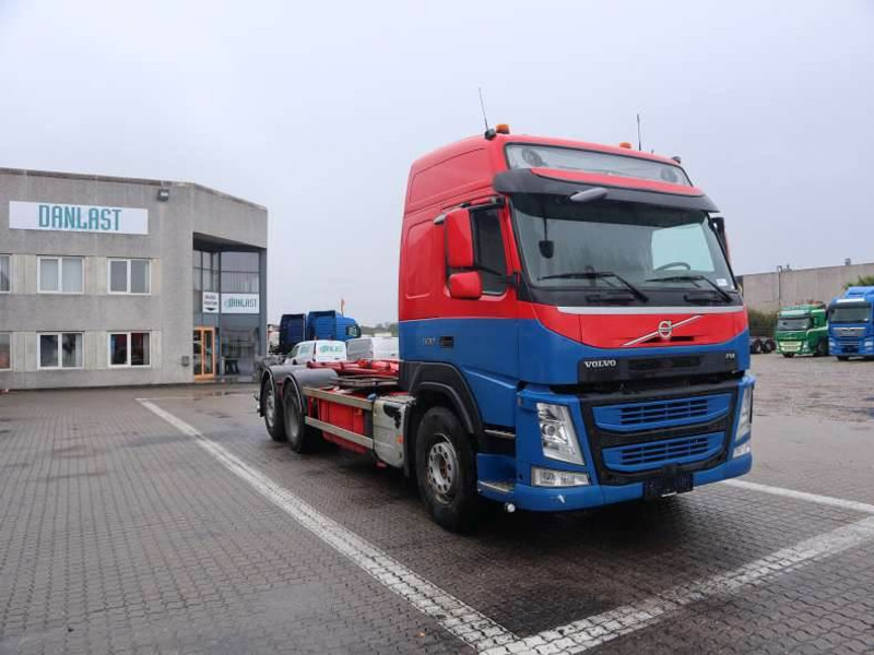 Volvo FM 500 EURO 6 - Тросовый мультилифт: фото 2 Volvo FM 500 EURO 6 - Тросовый мультилифт: фото 2