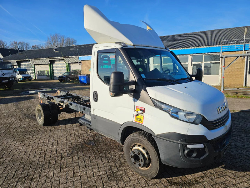 Iveco Daily IS70C12BA - Грузовик-шасси: фото 3 Iveco Daily IS70C12BA - Грузовик-шасси: фото 3