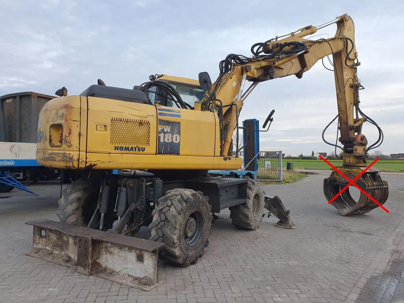 Komatsu PW180-7K - Колёсный экскаватор: фото 3 Komatsu PW180-7K - Колёсный экскаватор: фото 3