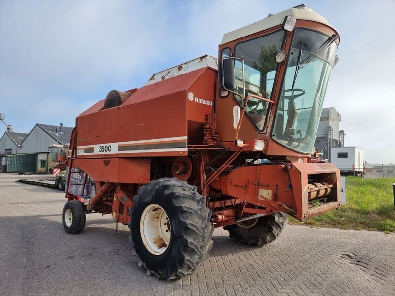 Laverda 3500 - Зерноуборочный комбайн: фото 3 Laverda 3500 - Зерноуборочный комбайн: фото 3