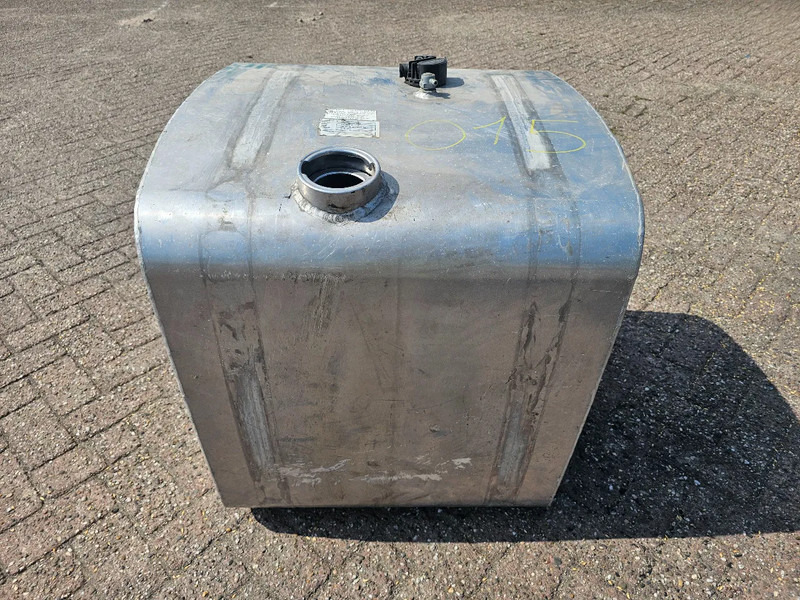 MAN Mercedes Actros - A6624703501 - Dieseltank 290 Liter - Топливный бак для Грузовиков: фото 2 MAN Mercedes Actros - A6624703501 - Dieseltank 290 Liter - Топливный бак для Грузовиков: фото 2