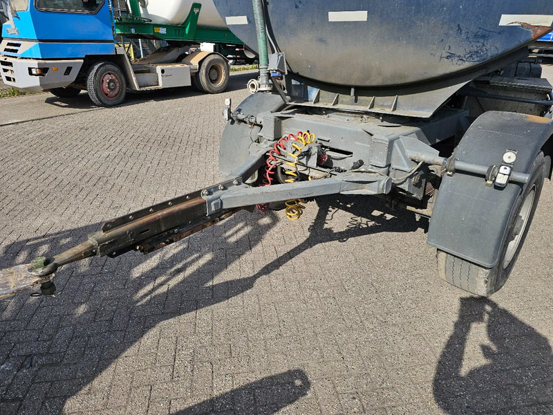 Magyar EA2 - Полуприцеп-цистерна: фото 2 Magyar EA2 - Полуприцеп-цистерна: фото 2