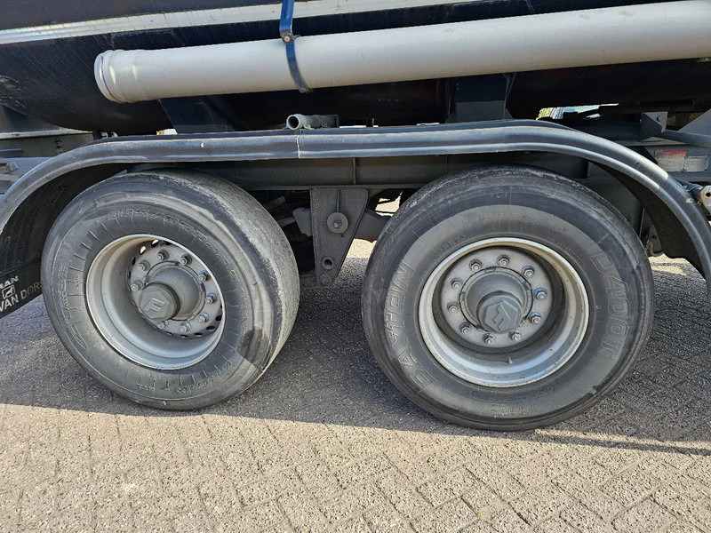 Полуприцеп-цистерна Magyar EA2: фото 12