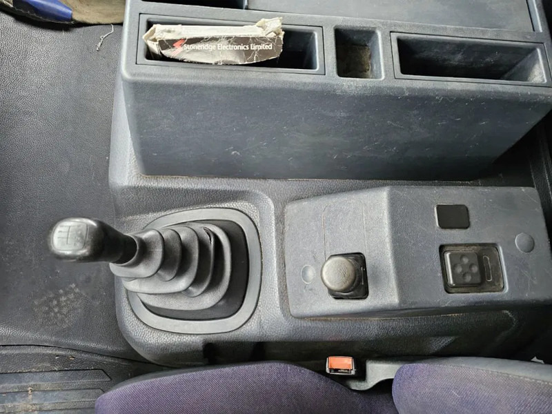 Тентованный грузовик Mercedes-Benz Atego 918: фото 12