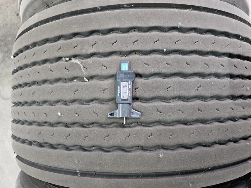 Michelin 50x 445/45R19.5 - Шина для Грузовиков: фото 3 Michelin 50x 445/45R19.5 - Шина для Грузовиков: фото 3