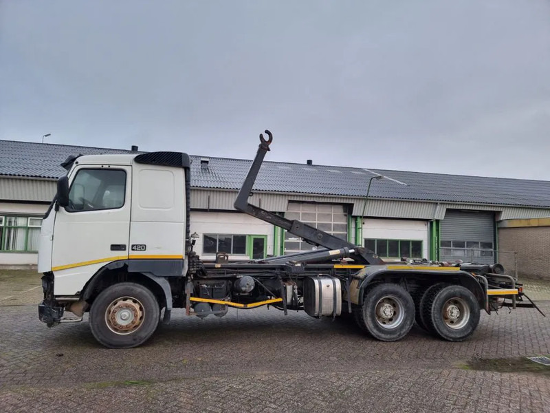 Volvo FH 12.420 6x4 - Manual Gear - STEEL/STEEL - Big Axles - PTO - Самосвал: фото 1 Volvo FH 12.420 6x4 - Manual Gear - STEEL/STEEL - Big Axles - PTO - Самосвал: фото 1