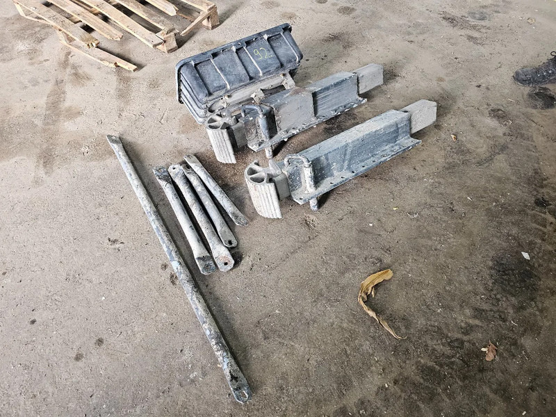 Jost Alimunium steunpoten 80 cm-max 144 cm - Рама/ Шасси для Грузовиков: фото 2 Jost Alimunium steunpoten 80 cm-max 144 cm - Рама/ Шасси для Грузовиков: фото 2