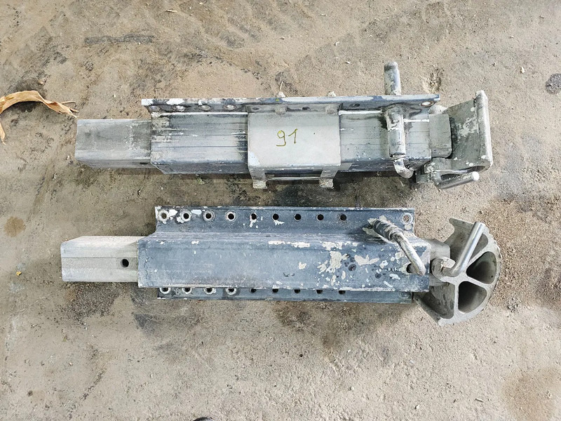 Jost Alimunium steunpoten 80 cm-max 144 cm - Рама/ Шасси для Грузовиков: фото 1 Jost Alimunium steunpoten 80 cm-max 144 cm - Рама/ Шасси для Грузовиков: фото 1