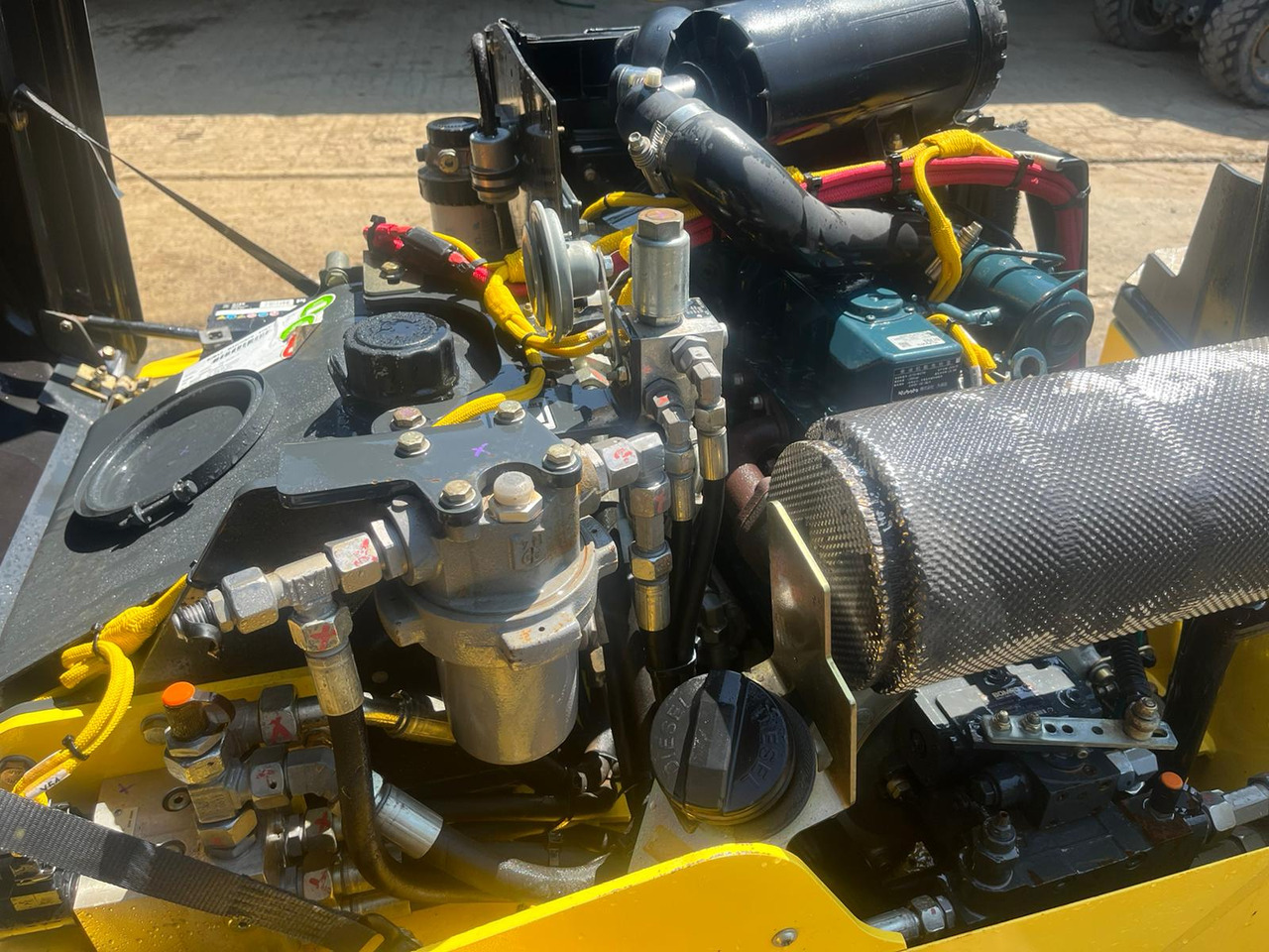 BOMAG BW 120 AD-5 в лизинг BOMAG BW 120 AD-5: фото 9 BOMAG BW 120 AD-5 в лизинг BOMAG BW 120 AD-5: фото 9