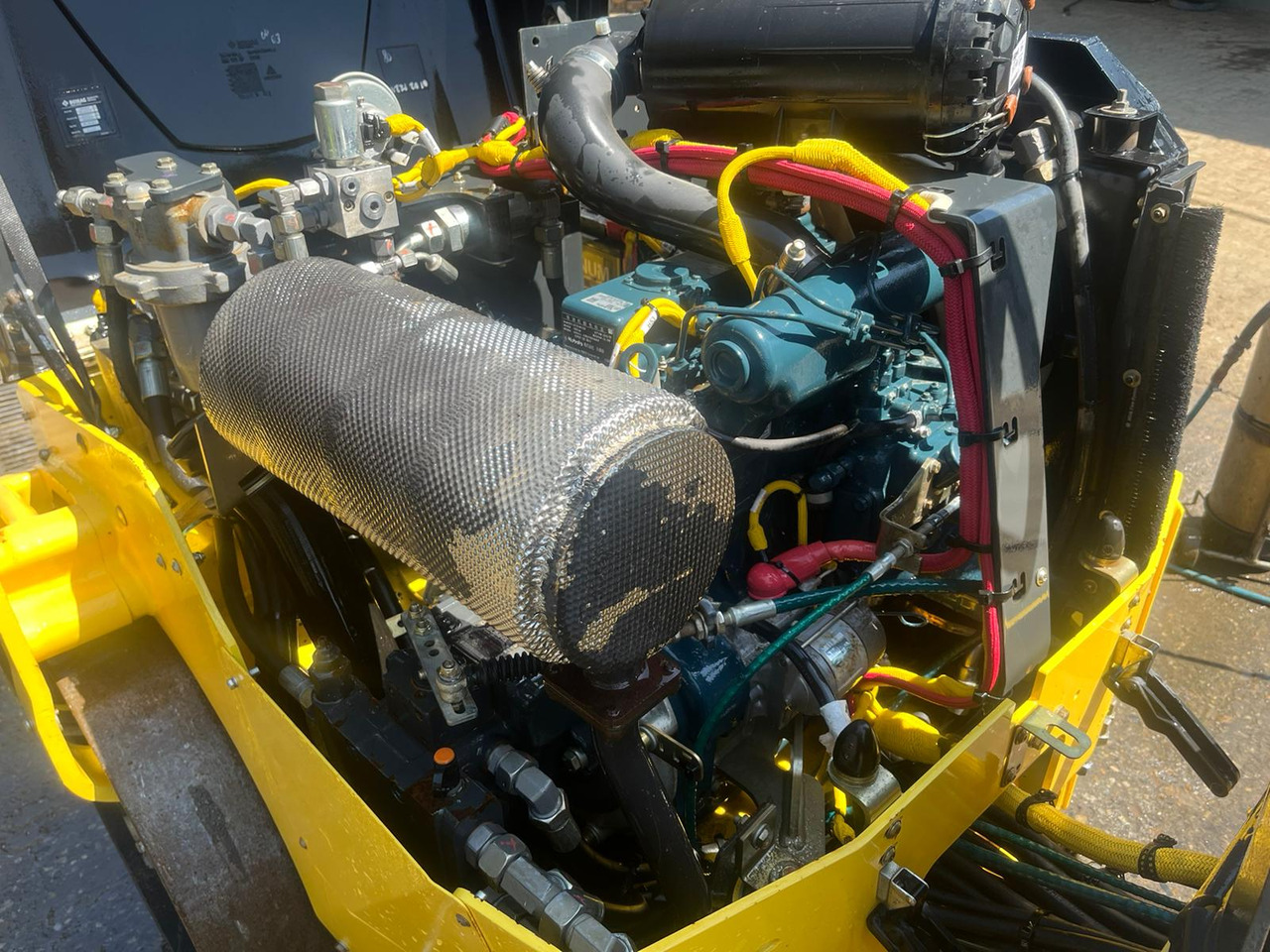 BOMAG BW 120 AD-5 в лизинг BOMAG BW 120 AD-5: фото 10 BOMAG BW 120 AD-5 в лизинг BOMAG BW 120 AD-5: фото 10