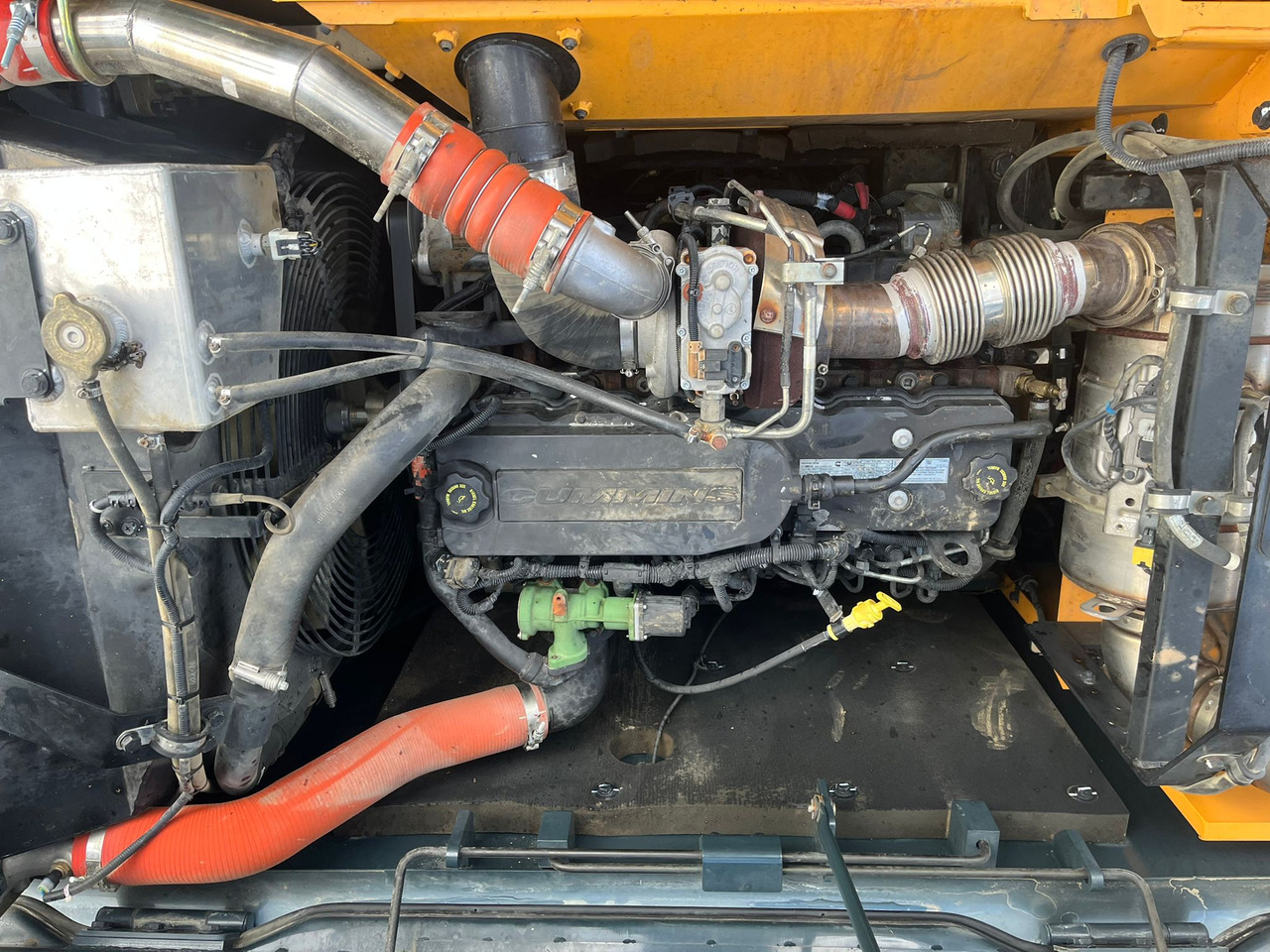 Гусеничный экскаватор HYUNDAI HX 220 L: фото 10