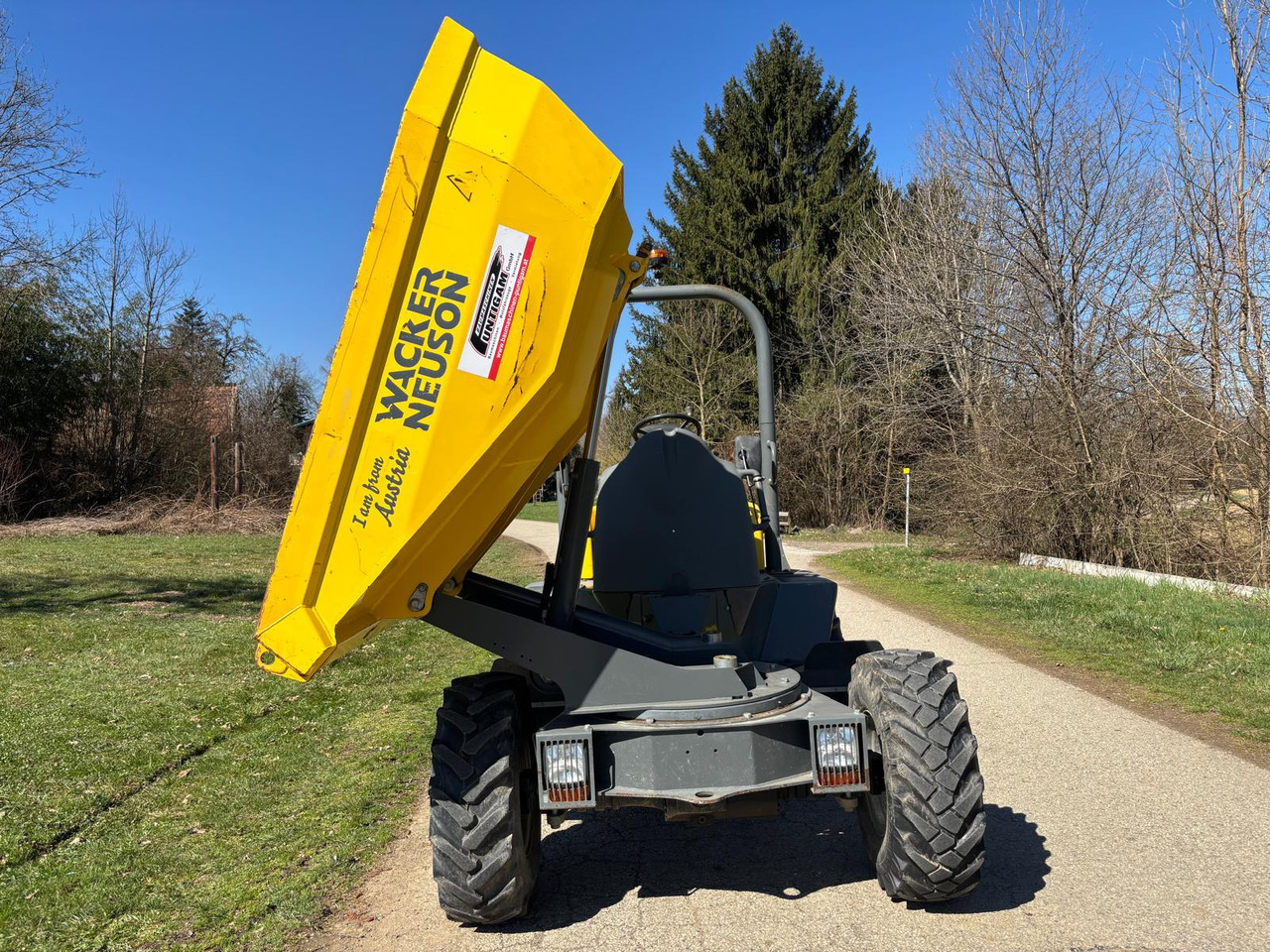WACKER NEUSON 3001 - Мини-самосвал: фото 4 WACKER NEUSON 3001 - Мини-самосвал: фото 4