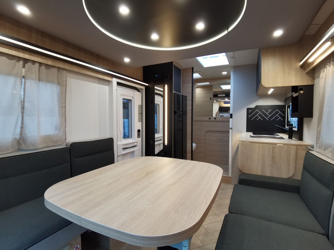 Полуинтегрированный автодом Chausson 640 ETAPE LINE /-2025- / XXL - HUBBETT & RAUMBAD: фото 10
